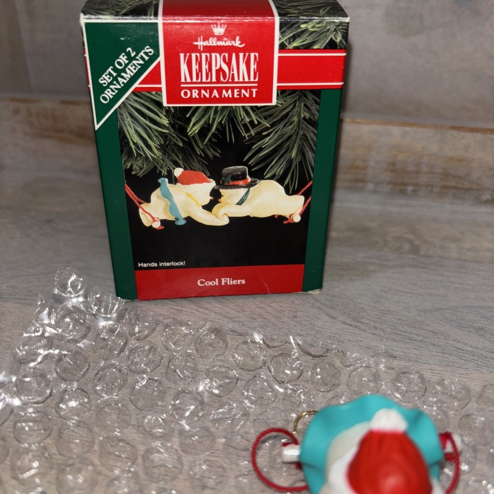 1992 hallmark Cool Fliers Handcrafted Keepsake Christmas Ornament Snowman